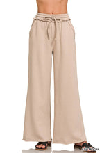 Load image into Gallery viewer, Fleece Exposed Seam Wide Leg Sweatpants