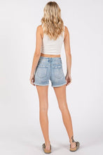 Load image into Gallery viewer, P1338R-LA HIGH RISE PATCHED SHORTS W/ CUFFED HEM