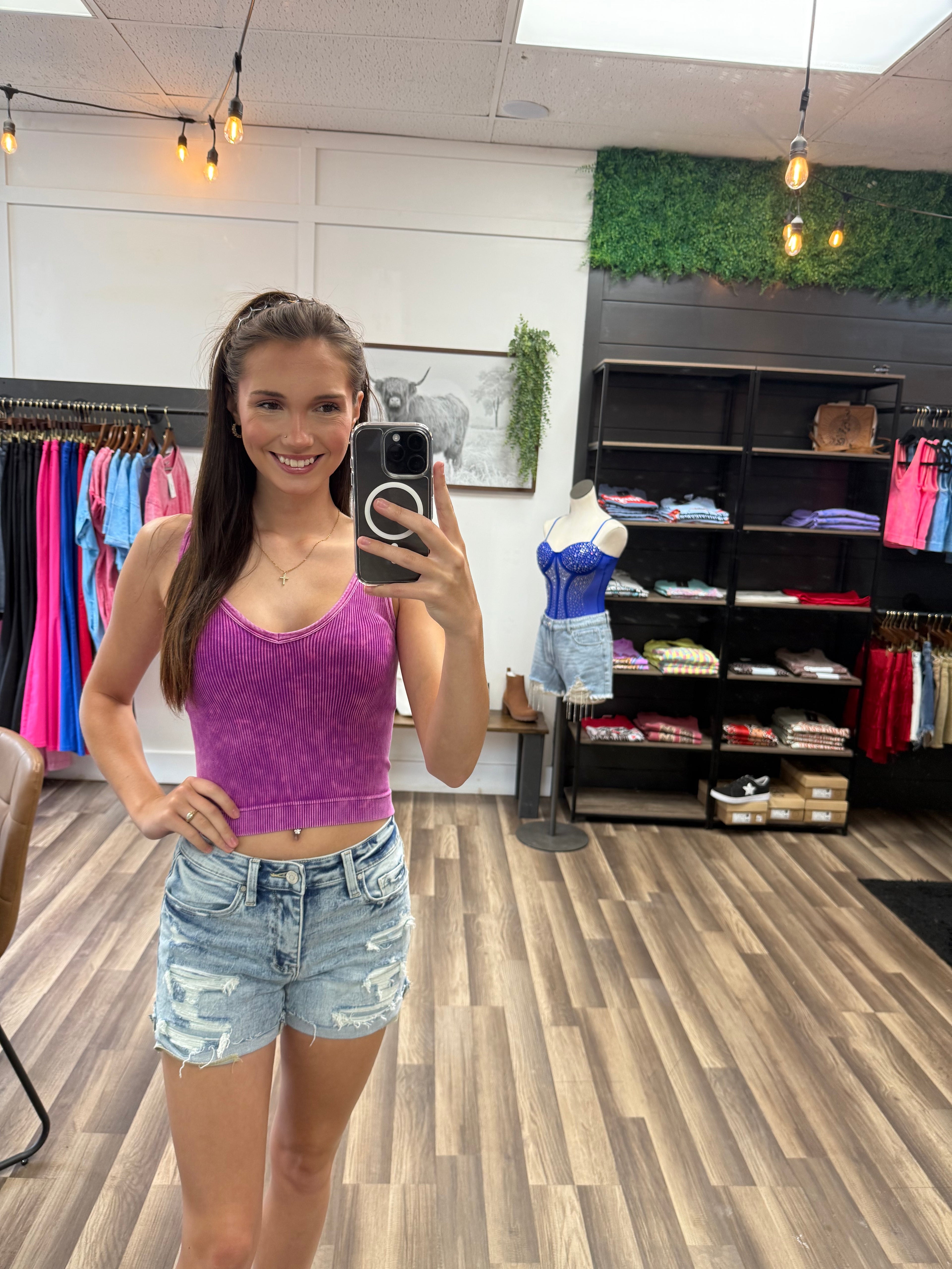 Versatile Light Ribbed Tank