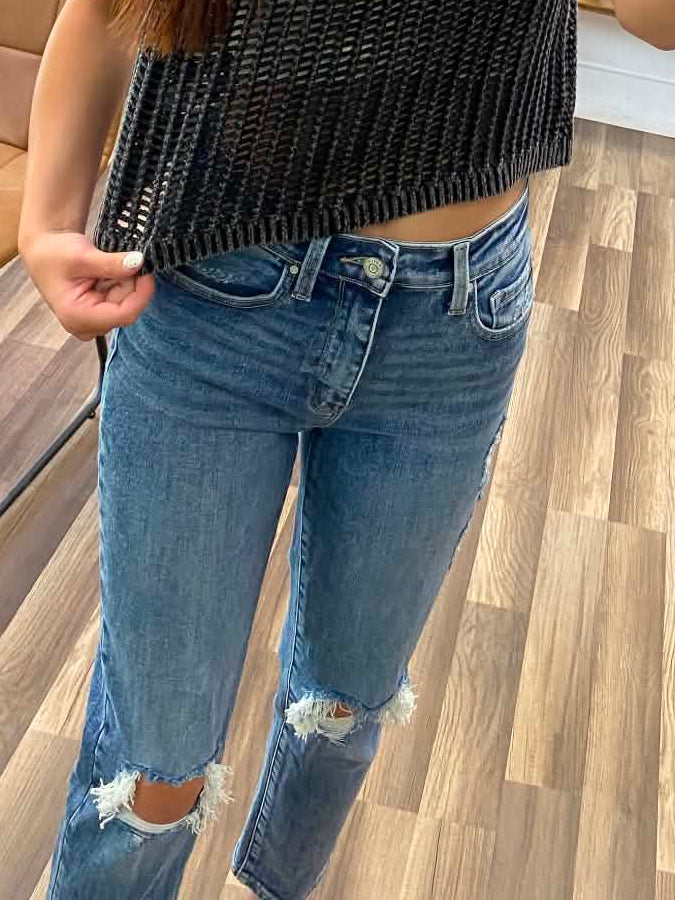 KNEE DESTROYED SUPER HIGH RISE STRETCH MOM JEANS