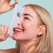 Load image into Gallery viewer, Candy Cane Sundae Christmas Holiday Brightening Facial Mask
