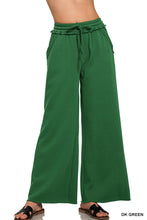 Load image into Gallery viewer, Fleece Exposed Seam Wide Leg Sweatpants
