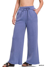 Load image into Gallery viewer, Fleece Exposed Seam Wide Leg Sweatpants
