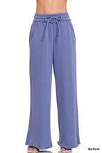Load image into Gallery viewer, Fleece Exposed Seam Wide Leg Sweatpants

